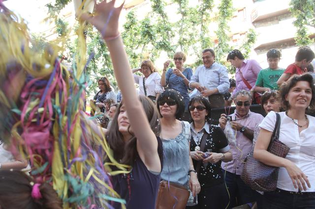 Foto 3. L'alcalde de Lleida, amb els membres de la Corporació Municipal, ha participat de la gran festa