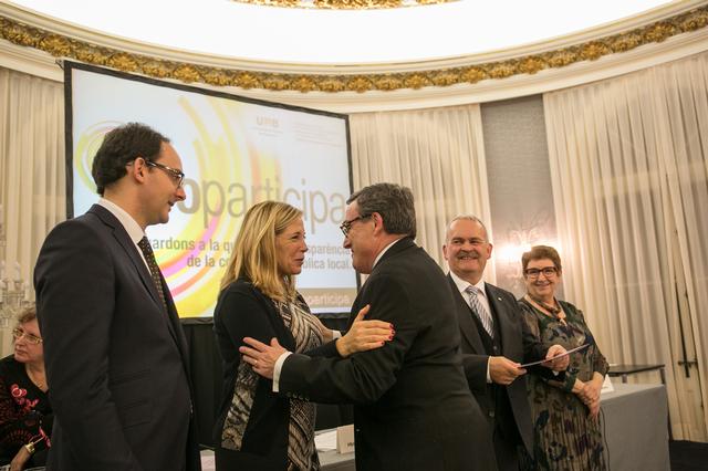 L'alcalde Ros ha rebut el segell @Infoparticipa 2014 en l'acte que ha presidit la vicepresidenta de la Generalitat, Joana Ortega