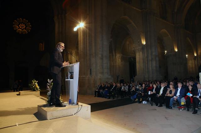 L'alcalde Larrosa durant la intervenció en els premis Ap! Lleida
