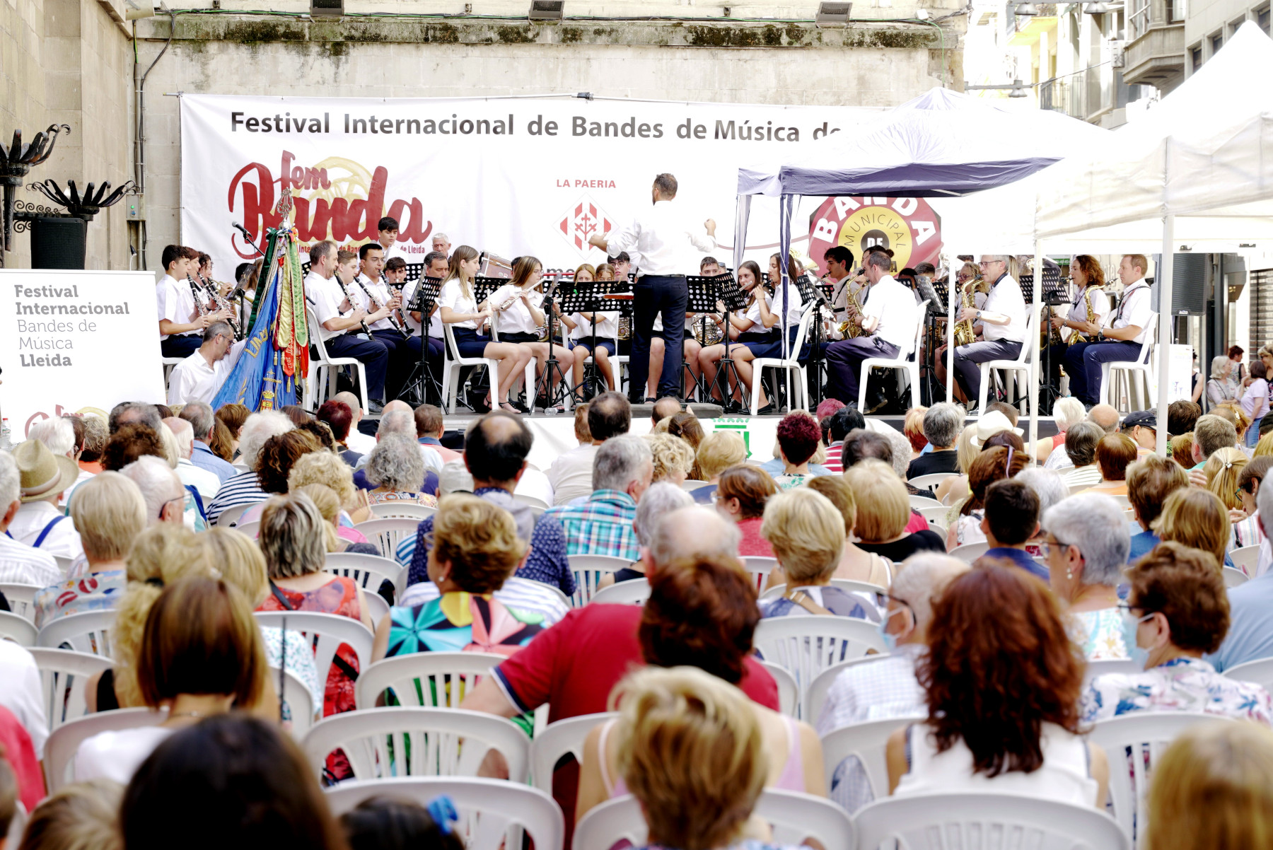 La Unión Musical de Planes, d'Alacant, ha participat també en el concert d'avui a plaça Paeria
